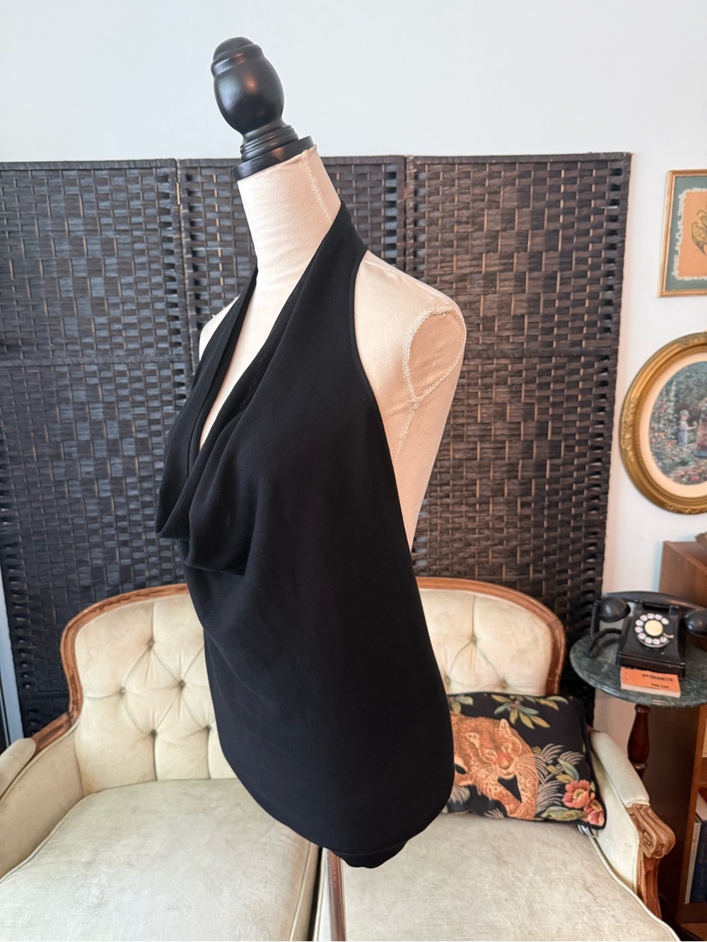 🖤 Lucy Paris Black Halter Cowl Neck Open Back Sweater Tank Top NWT Large - Picture 4 of 10